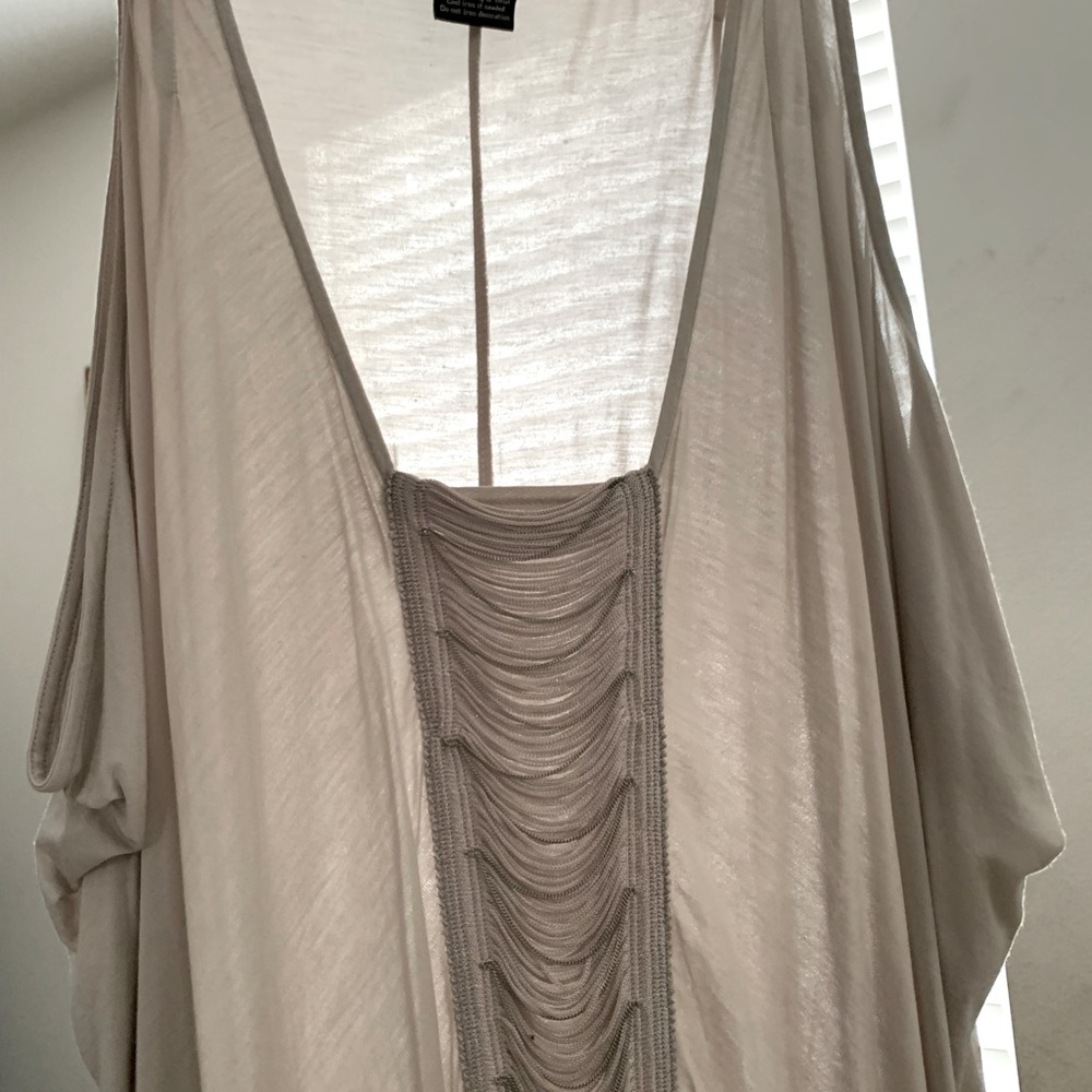 Rock & Republic sleeveless light grey-silver top Size XL